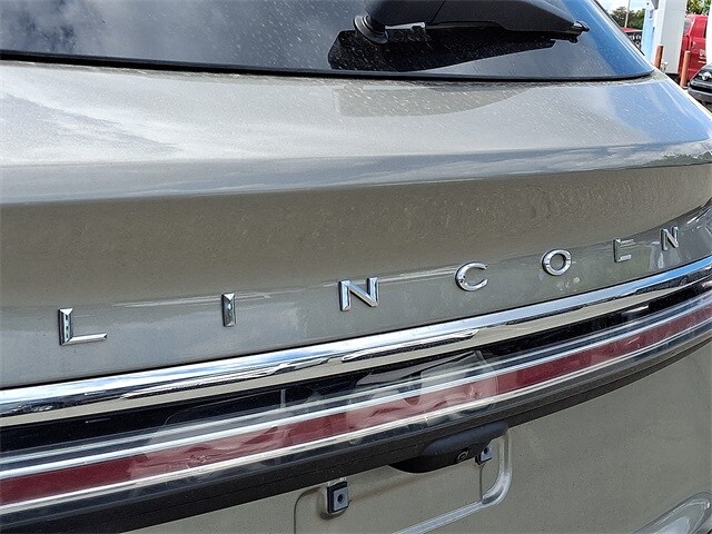 Thumbnail: 2023 Lincoln Nautilus - 31