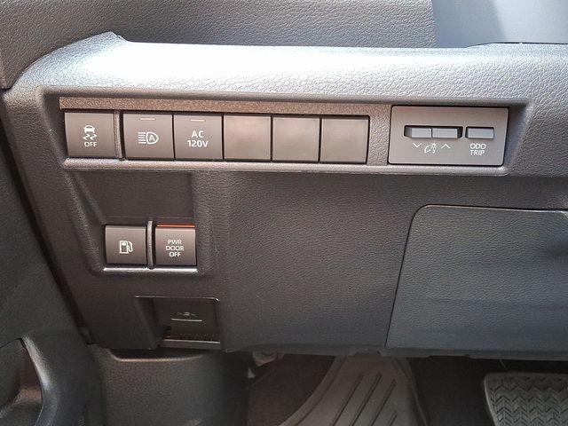 Thumbnail: 2026 Toyota Sienna - 20