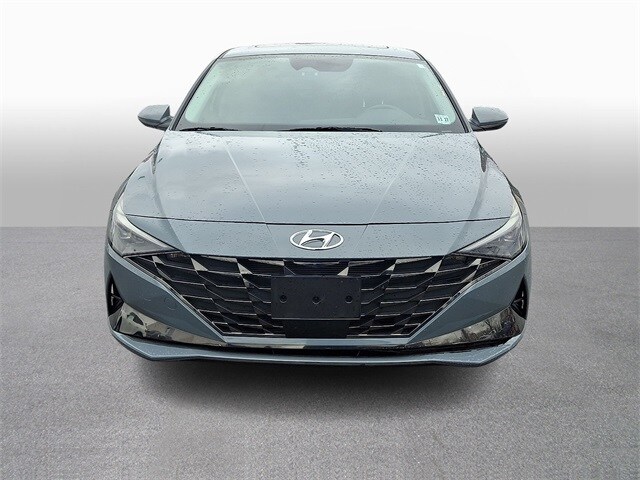 2023 Hyundai Elantra Limited photo 2