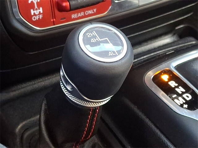 Thumbnail: 2020 Jeep Wrangler - 24