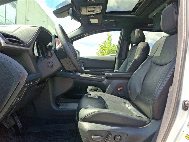 Thumbnail: 2025 Toyota Sienna - 15