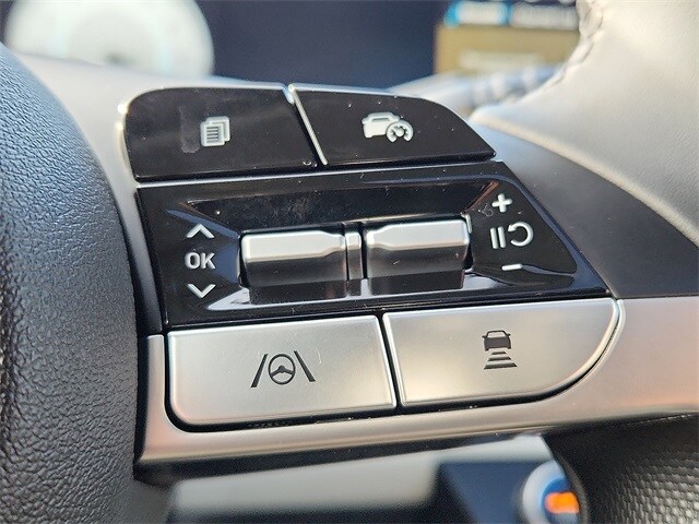 Thumbnail: 2025 Hyundai Elantra - 24