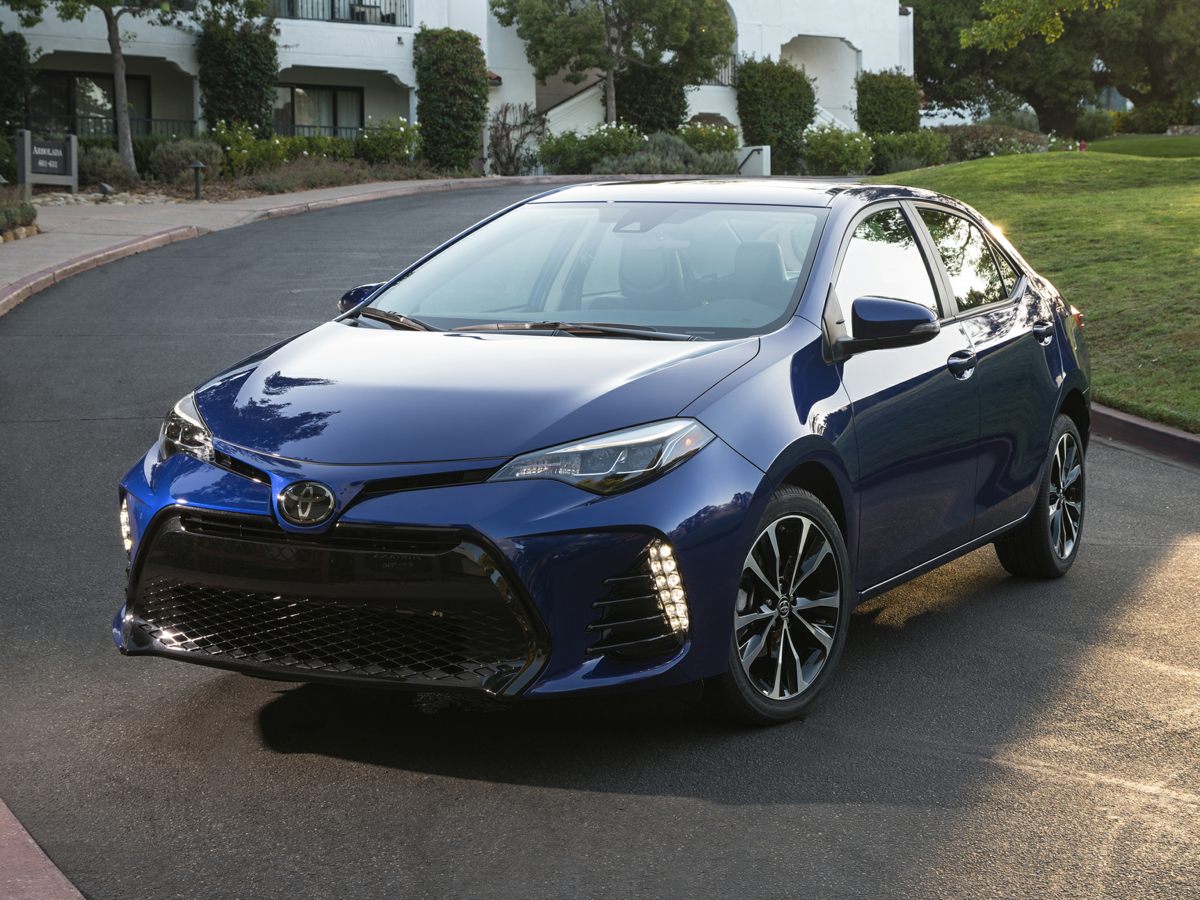 2019 Toyota Corolla SE Hero Image