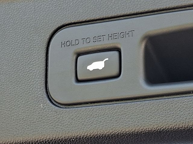 Thumbnail: 2023 Acura MDX - 33