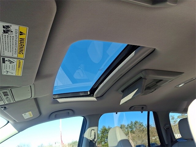 Thumbnail: 2018 Honda Pilot - 15