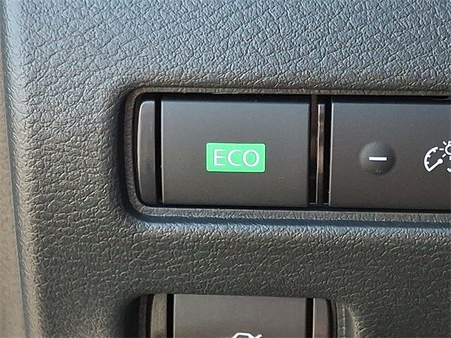 Thumbnail: 2025 Nissan Sentra - 25