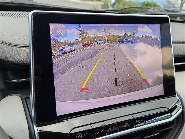 Thumbnail: 2023 Jeep Compass - 15