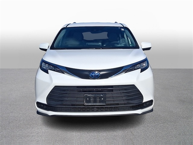 Thumbnail: 2022 Toyota Sienna - 2