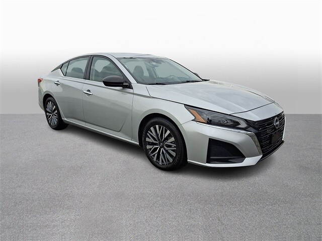 Thumbnail: 2024 Nissan Altima - 3