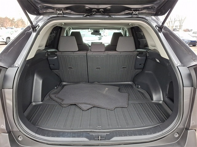 Thumbnail: 2019 Toyota RAV4 - 29