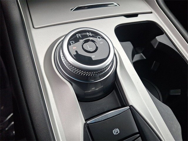 Thumbnail: 2022 Ford Explorer - 14