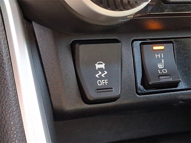 Thumbnail: 2025 Toyota RAV4 - 25