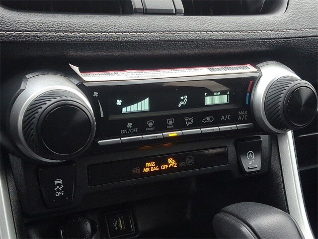 Thumbnail: 2024 Toyota RAV4 - 15