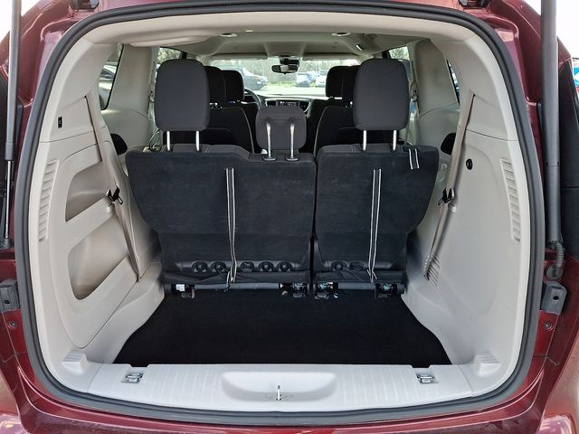 Thumbnail: 2023 Chrysler Voyager - 28