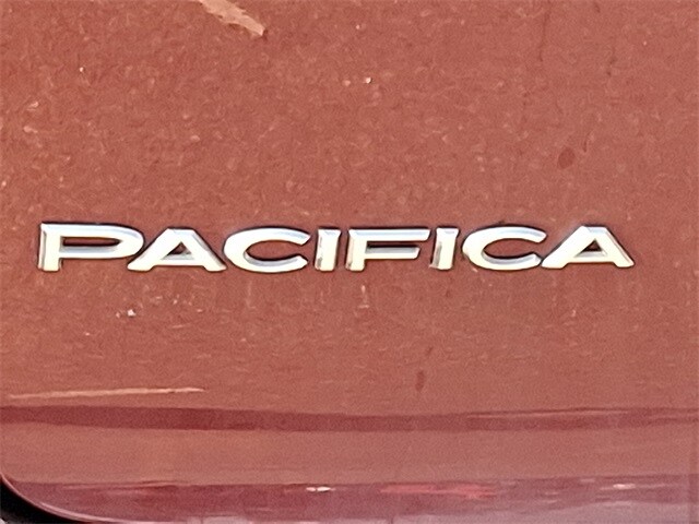 Thumbnail: 2017 Chrysler Pacifica - 36