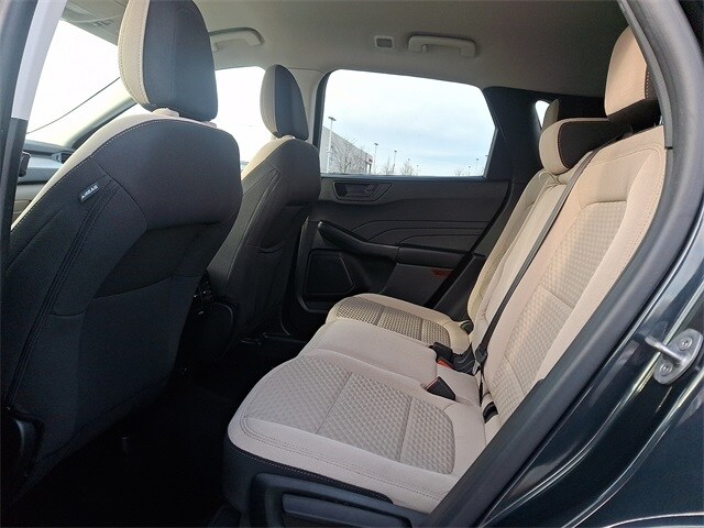 Thumbnail: 2022 Ford Escape - 10