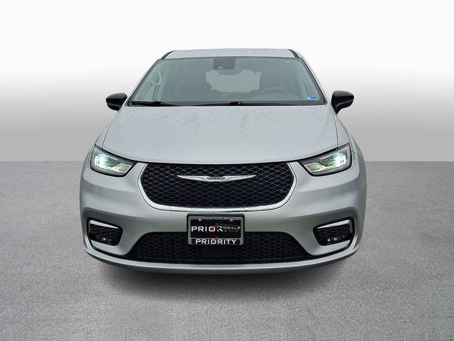Thumbnail: 2024 Chrysler Pacifica - 2