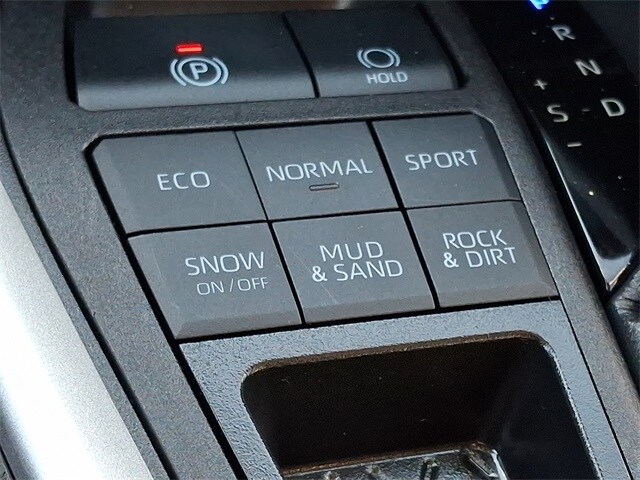 Thumbnail: 2025 Toyota RAV4 - 23