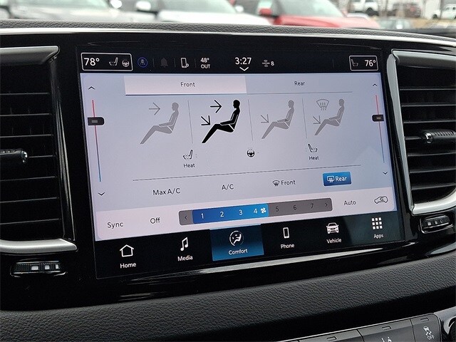 Thumbnail: 2024 Chrysler Pacifica - 16