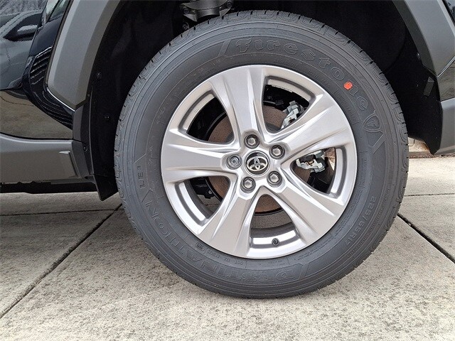 Thumbnail: 2025 Toyota RAV4 - 7