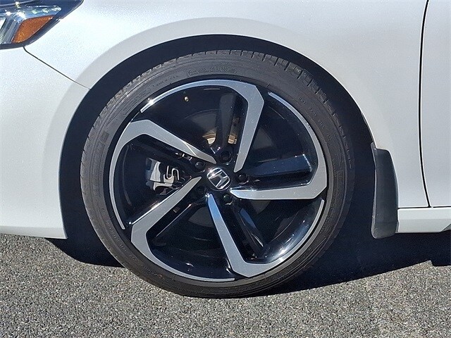 Thumbnail: 2022 Honda Accord - 8