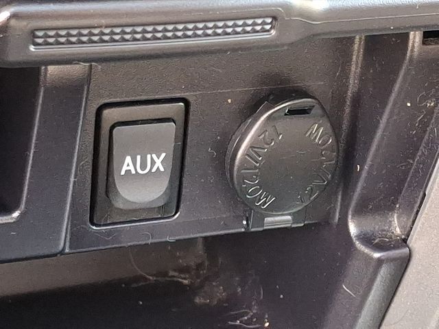 Thumbnail: 2011 Toyota 4Runner - 26