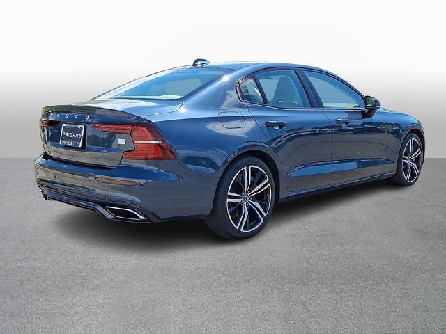 Thumbnail: 2022 Volvo S60 - 4