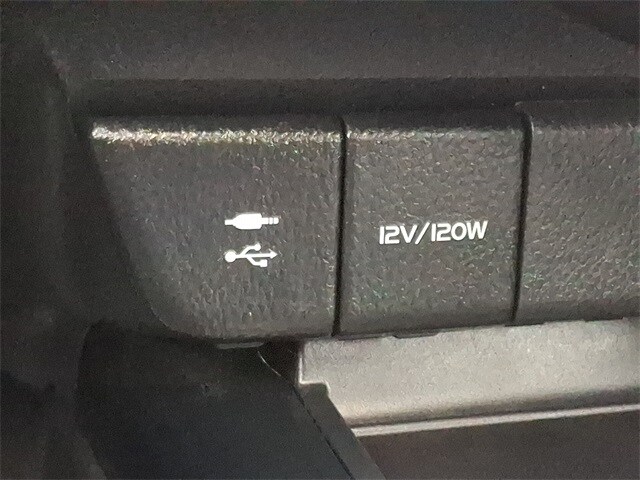 Thumbnail: 2018 Toyota Camry - 24