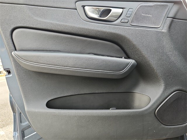 Thumbnail: 2024 Volvo XC60 - 10