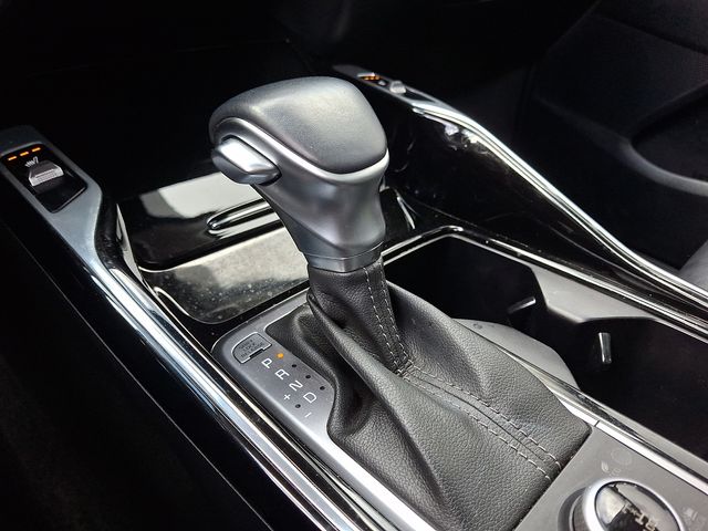 Thumbnail: 2023 Kia Sorento - 16