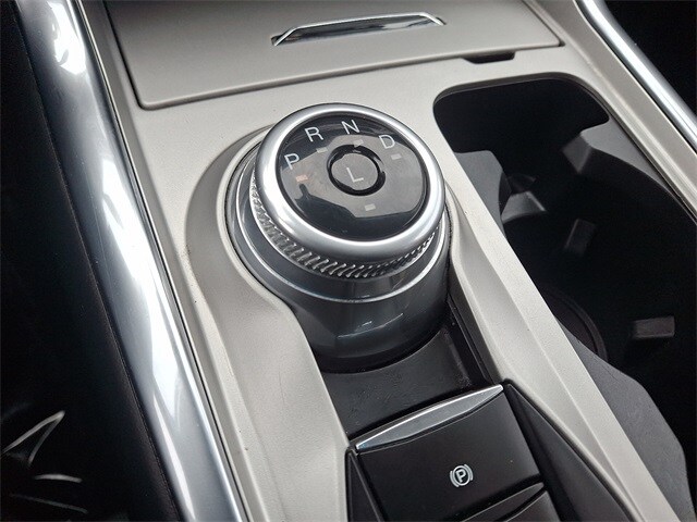 Thumbnail: 2021 Ford Explorer - 10