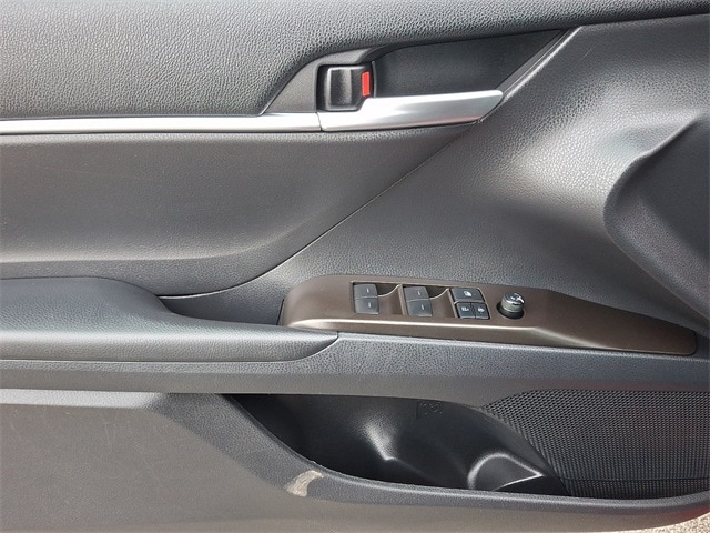 Thumbnail: 2021 Toyota Camry - 12