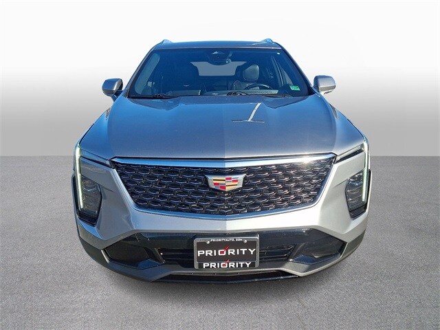 Thumbnail: 2024 Cadillac XT4 - 2