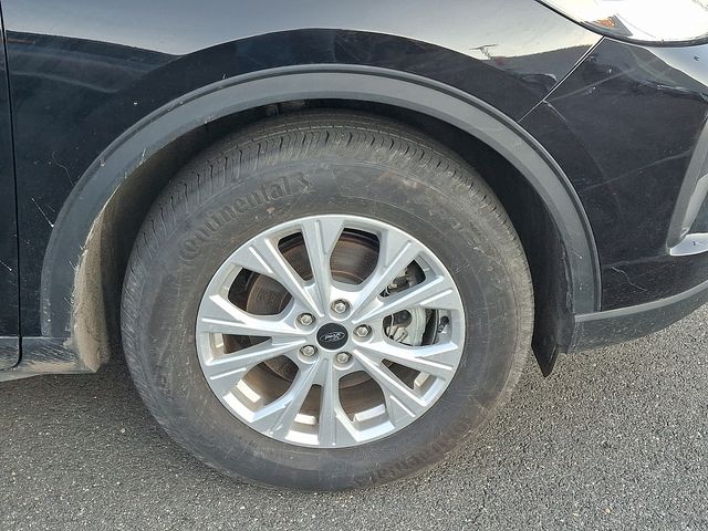 Thumbnail: 2023 Ford Escape - 5