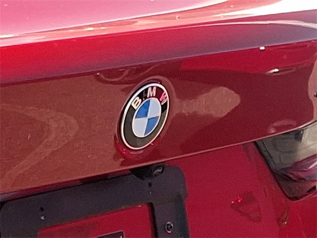 Thumbnail: 2024 BMW 3 Series - 10