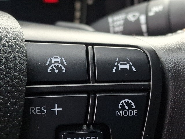 Thumbnail: 2025 Toyota Camry - 24