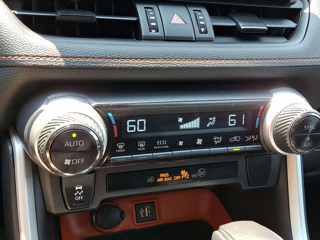 Thumbnail: 2024 Toyota RAV4 - 15