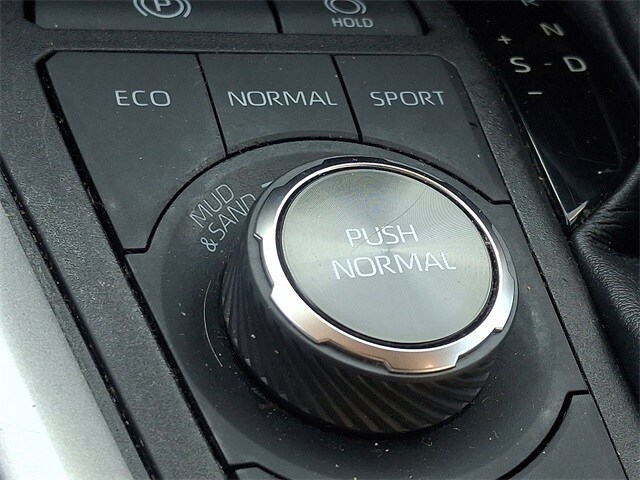 Thumbnail: 2023 Toyota RAV4 - 23