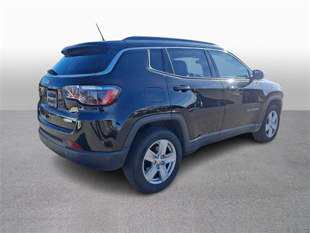 Used 2022 Jeep Compass Latitude SUV