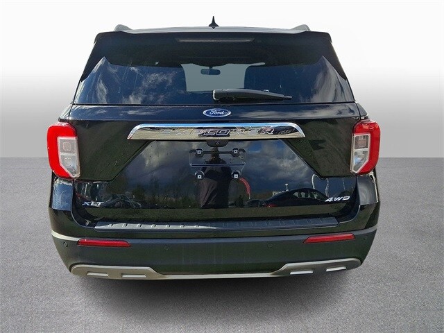 Thumbnail: 2022 Ford Explorer - 5