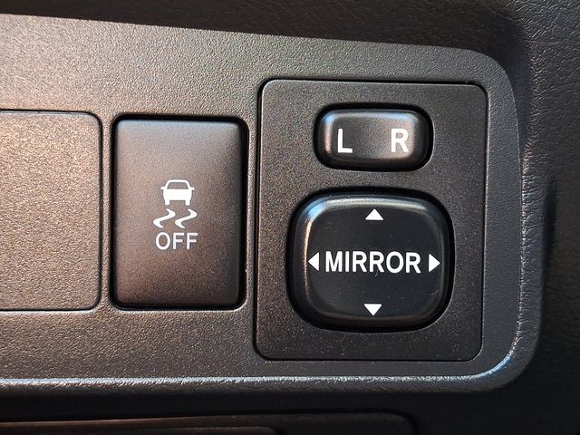 Thumbnail: 2010 Toyota Corolla - 22