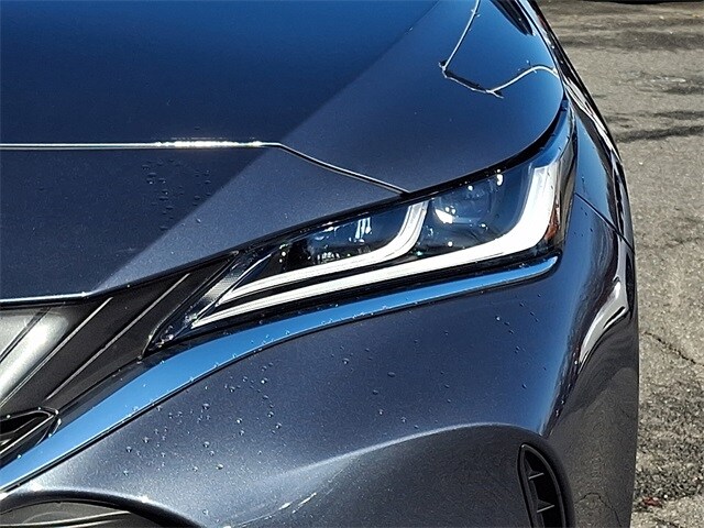 Thumbnail: 2024 Toyota Venza - 9