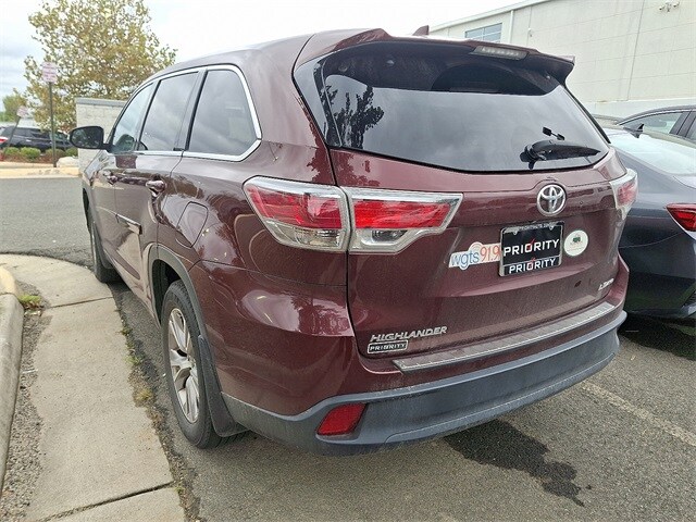 Thumbnail: 2016 Toyota Highlander - 9