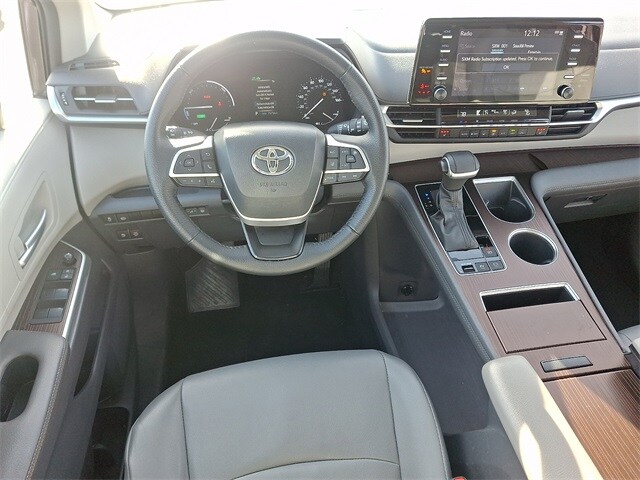 Thumbnail: 2023 Toyota Sienna - 12