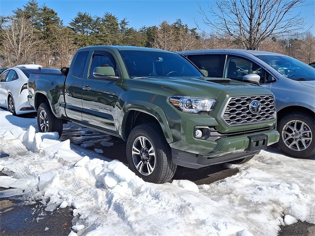 Thumbnail: 2022 Toyota Tacoma - 3