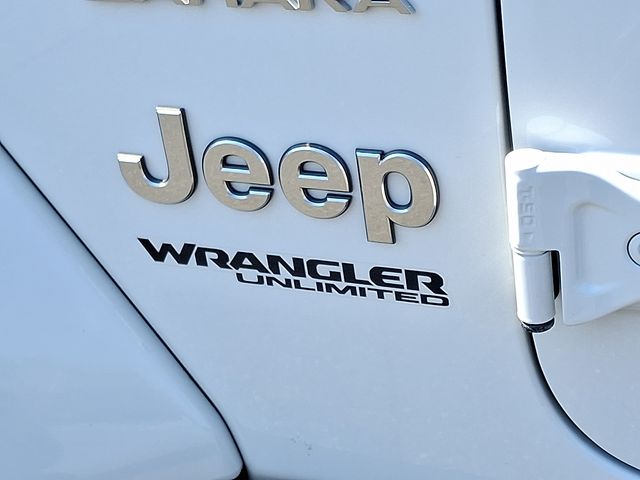 Thumbnail: 2022 Jeep Wrangler - 32