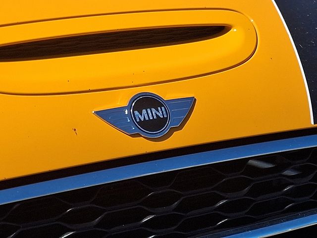 Thumbnail: 2015 MINI Cooper - 10