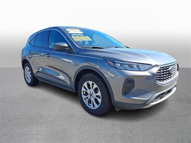 Thumbnail: 2023 Ford Escape - 3