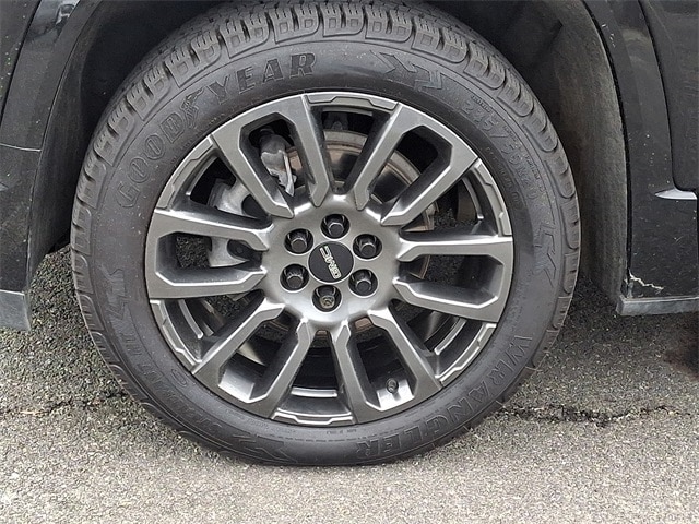 Thumbnail: 2023 GMC Acadia - 8