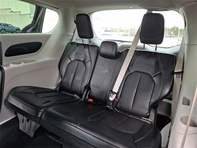 Thumbnail: 2024 Chrysler Pacifica - 11